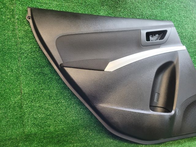 bontott SUZUKI SX4 S-Cross II Bal hátsó Ajtó Kárpit