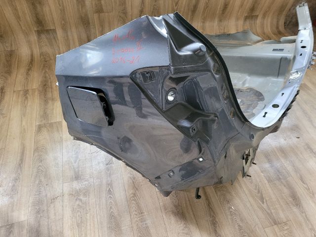 bontott SUZUKI SX4 S-Cross II Bal hátsó Negyed Karosszéria Csomag