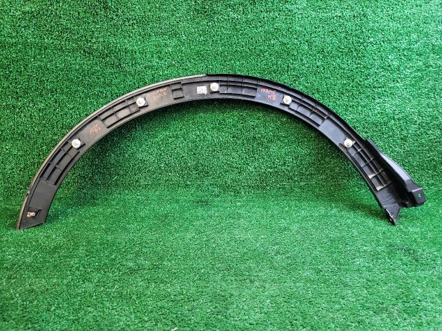 bontott SUZUKI SX4 S-Cross II Bal hátsó Sárvédő Szélesítő