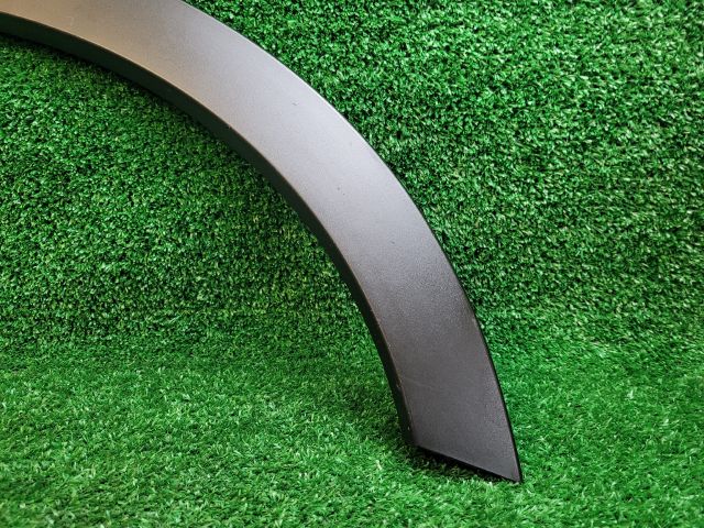 bontott SUZUKI SX4 S-Cross II Bal hátsó Sárvédő Szélesítő