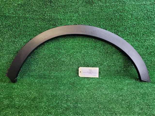 bontott SUZUKI SX4 S-Cross II Bal hátsó Sárvédő Szélesítő