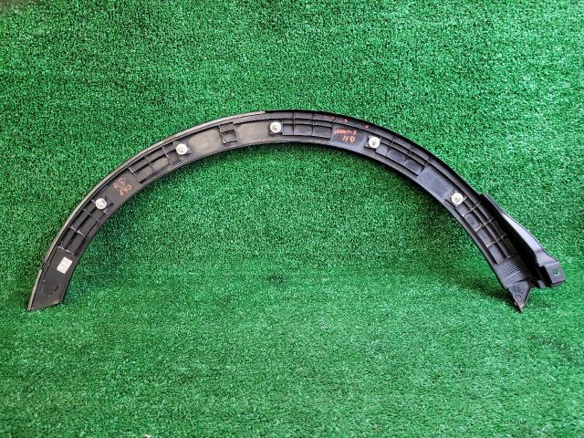 bontott SUZUKI SX4 S-Cross II Bal hátsó Sárvédő Szélesítő