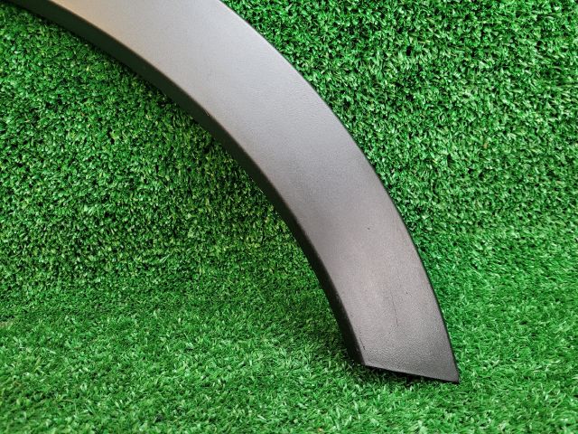 bontott SUZUKI SX4 S-Cross II Bal hátsó Sárvédő Szélesítő