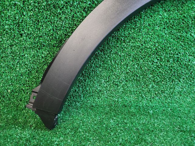 bontott SUZUKI SX4 S-Cross II Bal hátsó Sárvédő Szélesítő