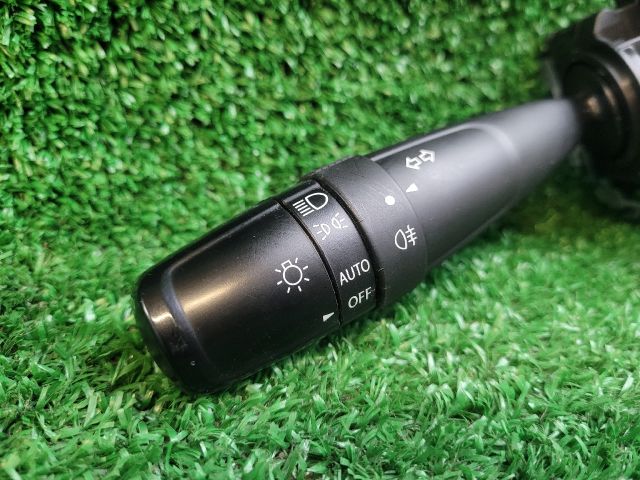 bontott SUZUKI SX4 S-Cross II Bal Kormánykapcsoló Irányjelző