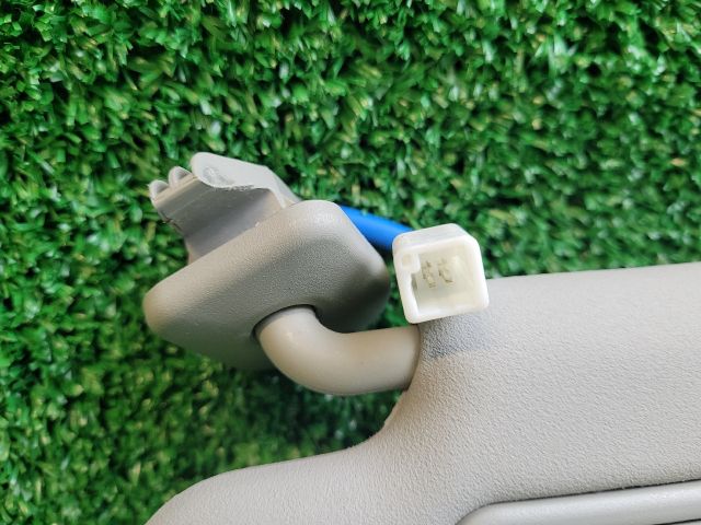 bontott SUZUKI SX4 S-Cross II Bal Napellenző