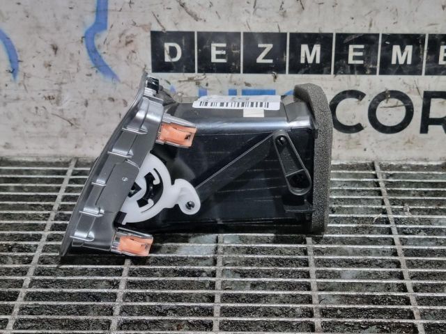 bontott SUZUKI SX4 S-Cross II Bal Szellőző