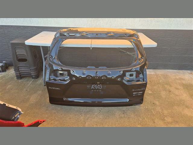 bontott SUZUKI SX4 S-Cross II Csomagtérajtó (Üres lemez)