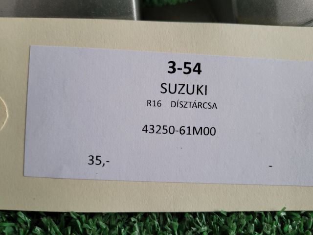 bontott SUZUKI SX4 S-Cross II Dísztárcsa (1 db)