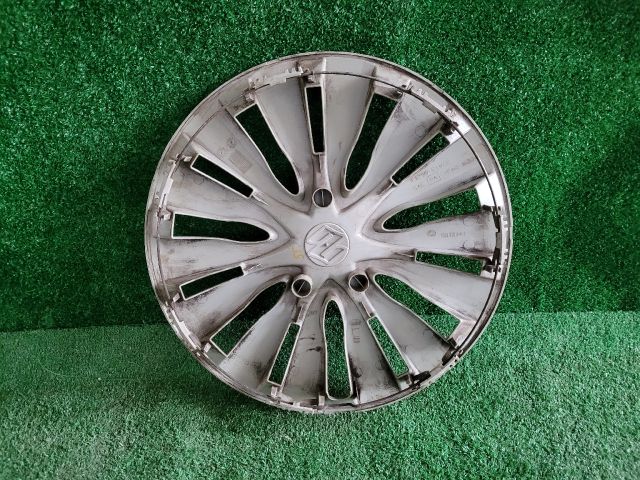 bontott SUZUKI SX4 S-Cross II Dísztárcsa (1 db)