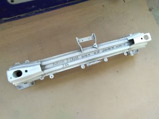 bontott SUZUKI SX4 S-Cross II Első Lökhárító Merevítő (Fém)