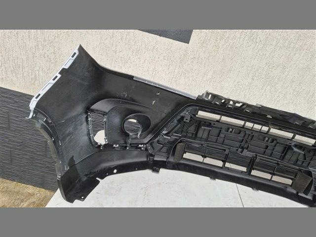 bontott SUZUKI SX4 S-Cross II Első Lökhárító (Üresen)