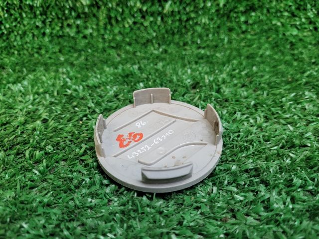 bontott SUZUKI SX4 S-Cross II Felniközép (1 db)