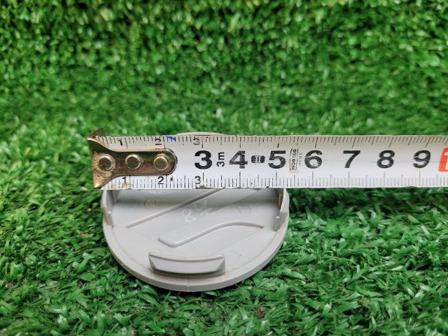 bontott SUZUKI SX4 S-Cross II Felniközép (1 db)