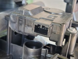 bontott SUZUKI SX4 S-Cross II Fűtés Box