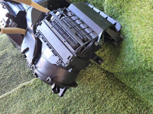 bontott SUZUKI SX4 S-Cross II Fűtés Box