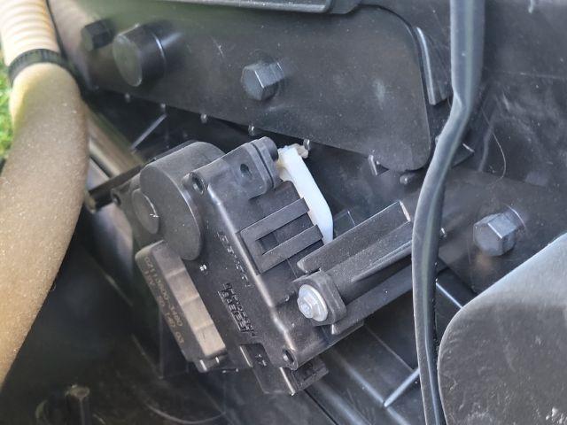 bontott SUZUKI SX4 S-Cross II Fűtés Box