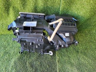 bontott SUZUKI SX4 S-Cross II Fűtés Box