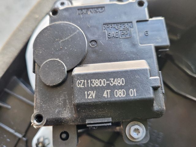 bontott SUZUKI SX4 S-Cross II Fűtés Box