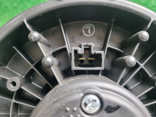 bontott SUZUKI SX4 S-Cross II Fűtőmotor (Klímás)