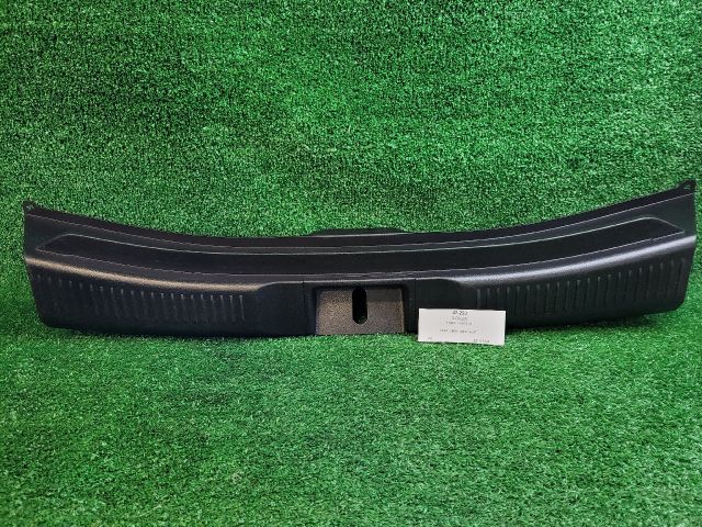 bontott SUZUKI SX4 S-Cross II Hátfal Burkolat