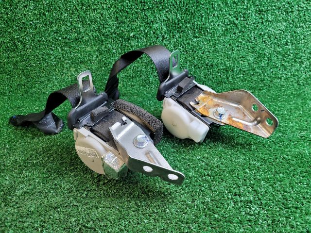 bontott SUZUKI SX4 S-Cross II Hátsó Biztonsági Öv Szett