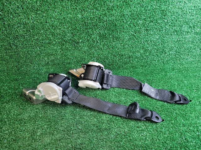 bontott SUZUKI SX4 S-Cross II Hátsó Biztonsági Öv Szett