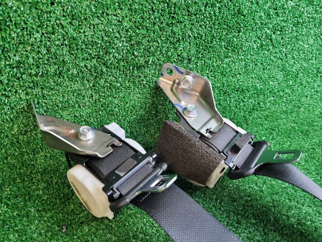 bontott SUZUKI SX4 S-Cross II Hátsó Biztonsági Öv Szett