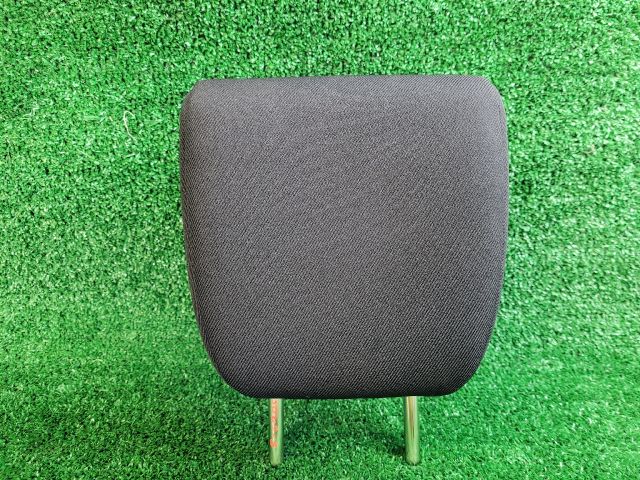 bontott SUZUKI SX4 S-Cross II Hátsó Fejtámla