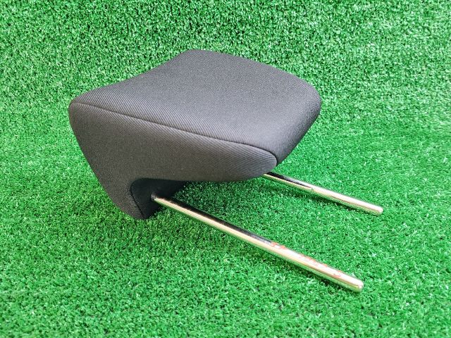 bontott SUZUKI SX4 S-Cross II Hátsó Fejtámla