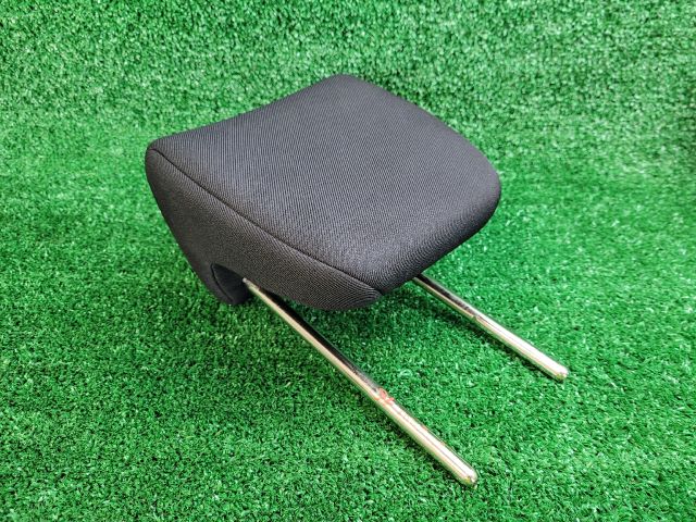 bontott SUZUKI SX4 S-Cross II Hátsó Fejtámla