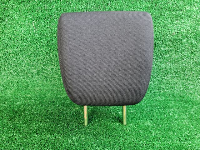 bontott SUZUKI SX4 S-Cross II Hátsó Fejtámla