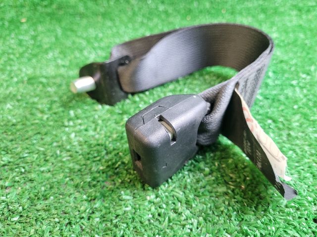 bontott SUZUKI SX4 S-Cross II Hátsó középső Biztonsági Öv Csat