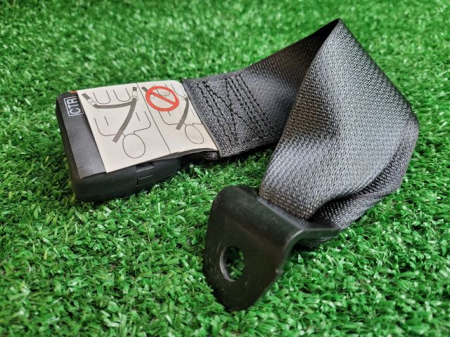 bontott SUZUKI SX4 S-Cross II Hátsó középső Biztonsági Öv Csat