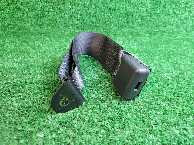 bontott SUZUKI SX4 S-Cross II Hátsó középső Biztonsági Öv Csat