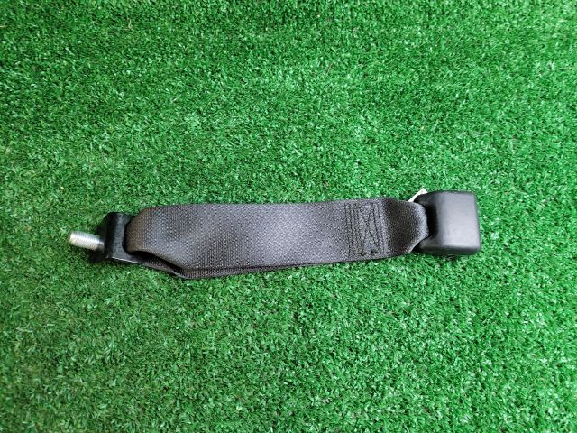 bontott SUZUKI SX4 S-Cross II Hátsó középső Biztonsági Öv Csat