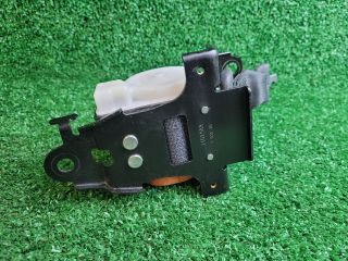 bontott SUZUKI SX4 S-Cross II Hátsó középső Biztonsági Öv