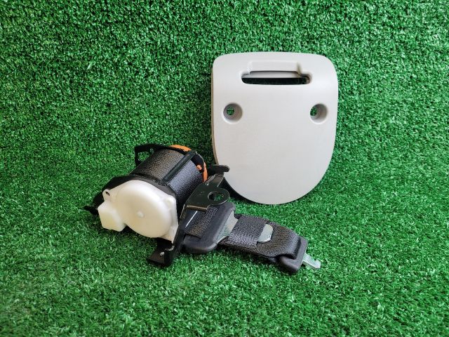 bontott SUZUKI SX4 S-Cross II Hátsó középső Biztonsági Öv