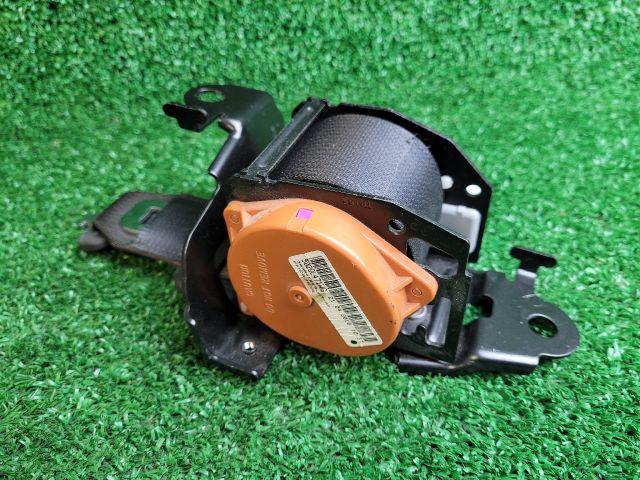 bontott SUZUKI SX4 S-Cross II Hátsó középső Biztonsági Öv