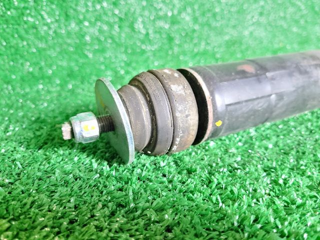 bontott SUZUKI SX4 S-Cross II Hátsó Lengéscsillapító (Pozíciófüggetlen)