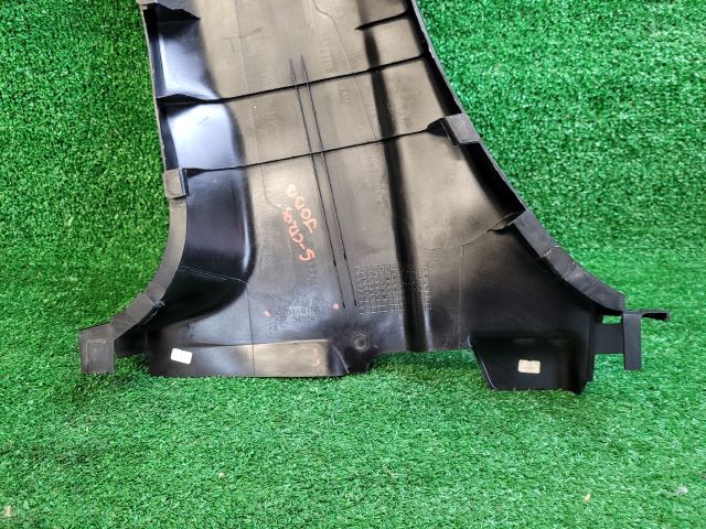 bontott SUZUKI SX4 S-Cross II Jobb B Oszlop Burkolat