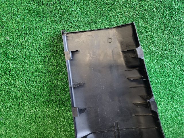 bontott SUZUKI SX4 S-Cross II Jobb B Oszlop Burkolat