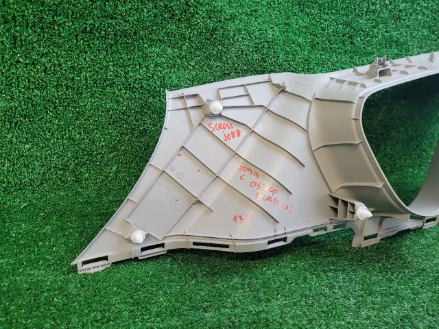 bontott SUZUKI SX4 S-Cross II Jobb C Oszlop Burkolat