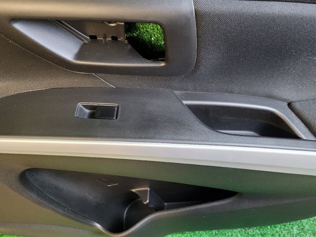 bontott SUZUKI SX4 S-Cross II Jobb első Ajtó Kárpit