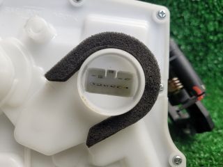 bontott SUZUKI SX4 S-Cross II Jobb első Ajtózár