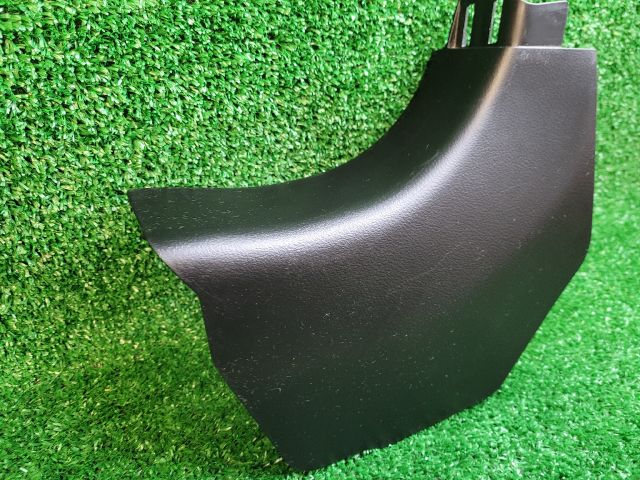 bontott SUZUKI SX4 S-Cross II Jobb első Belső Küszöb Burkolat