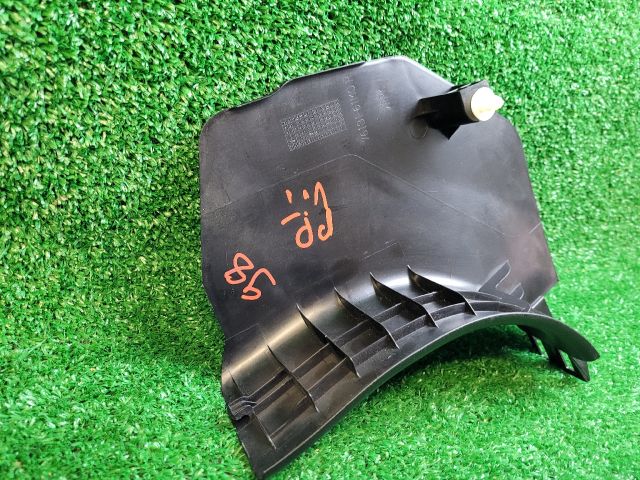 bontott SUZUKI SX4 S-Cross II Jobb első Belső Küszöb Burkolat