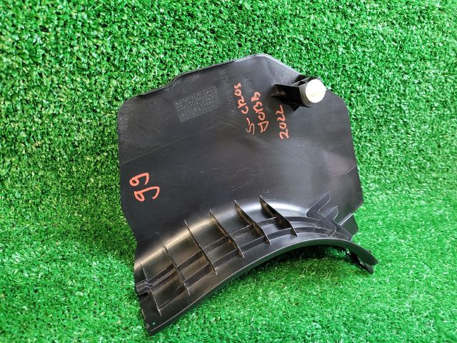 bontott SUZUKI SX4 S-Cross II Jobb első Belső Küszöb Burkolat