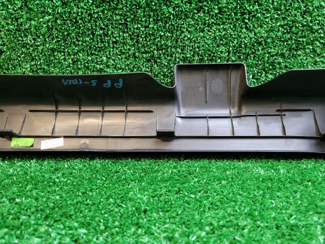 bontott SUZUKI SX4 S-Cross II Jobb első Belső Küszöb Burkolat