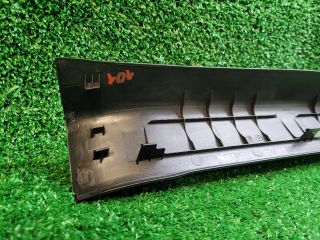 bontott SUZUKI SX4 S-Cross II Jobb első Belső Küszöb Burkolat